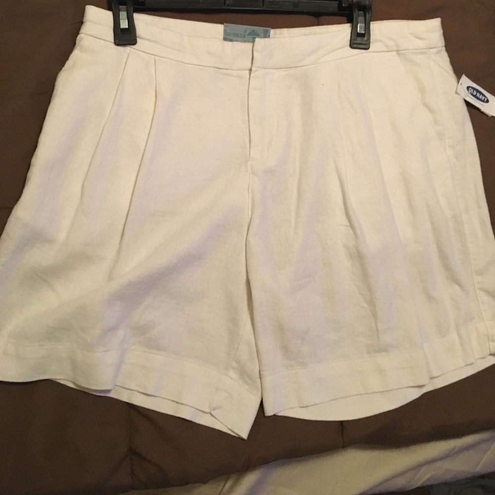 Linen shorts - Picture 2 of 3
